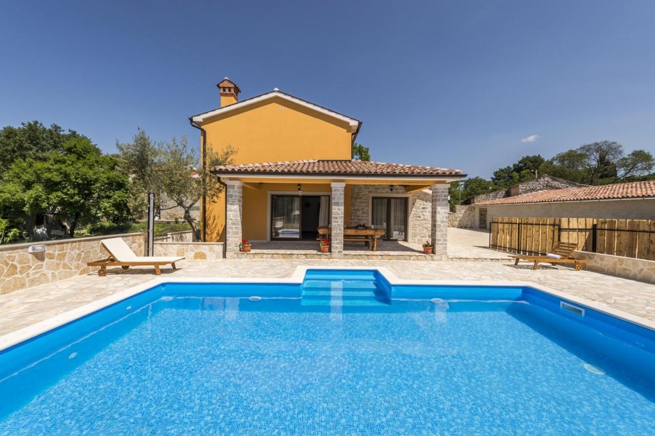 Spacious Four-Bedroom Villa Marija Klostar Zewnętrze zdjęcie