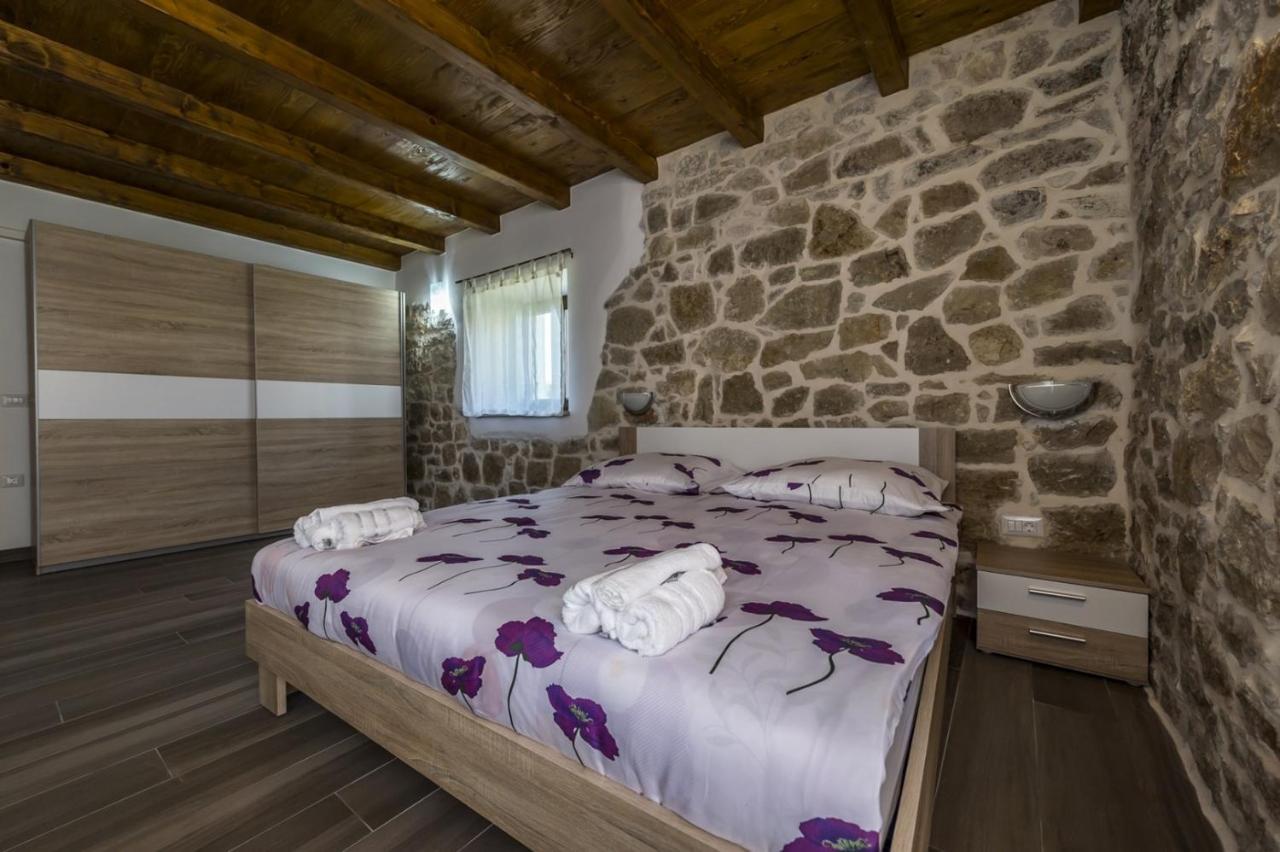 Spacious Four-Bedroom Villa Marija Klostar Zewnętrze zdjęcie