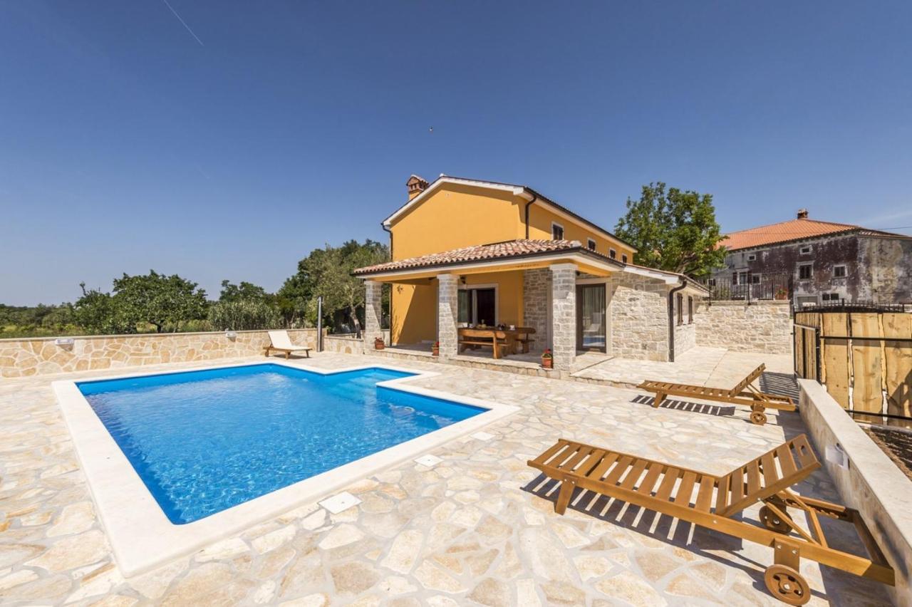 Spacious Four-Bedroom Villa Marija Klostar Zewnętrze zdjęcie
