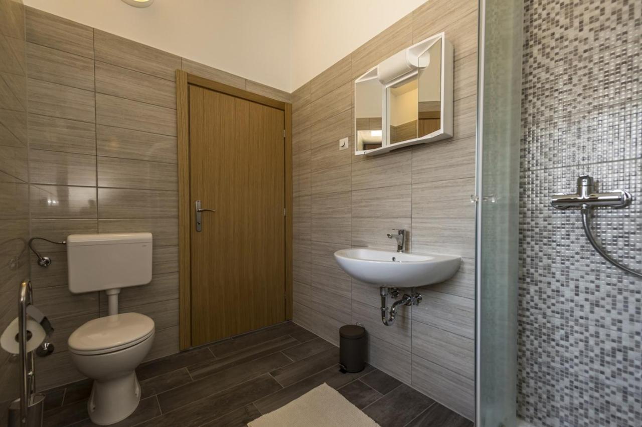 Spacious Four-Bedroom Villa Marija Klostar Zewnętrze zdjęcie