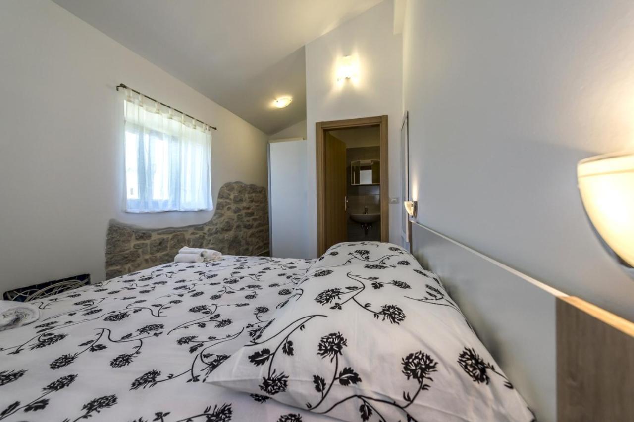 Spacious Four-Bedroom Villa Marija Klostar Zewnętrze zdjęcie